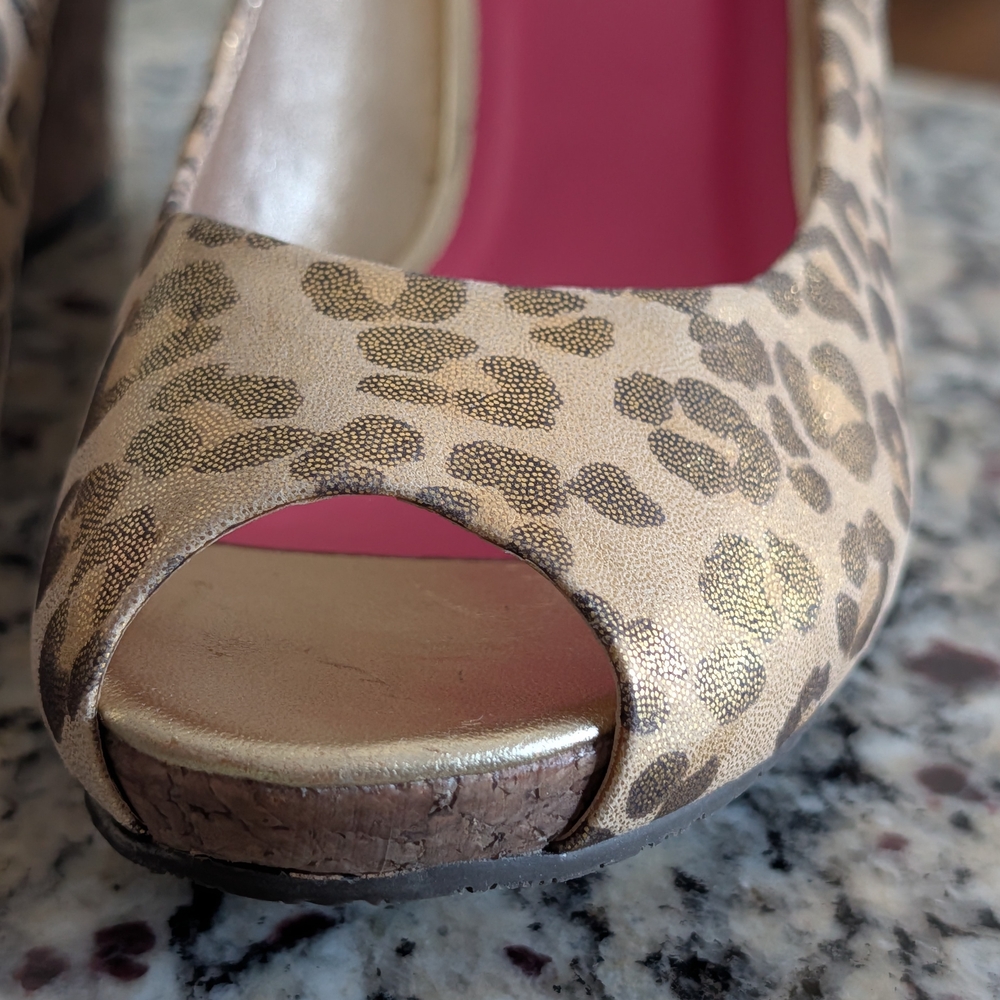 Lilly Pulitzer Leopard Print Resort Chic Wedge Sandal Sz 8.5 - Picture 4 of 14
